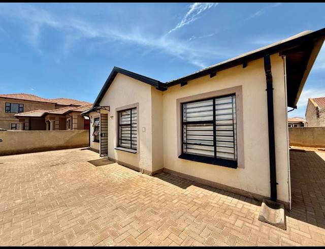 FARM FOR SALE IN VANDERBIJLPARK CE7
